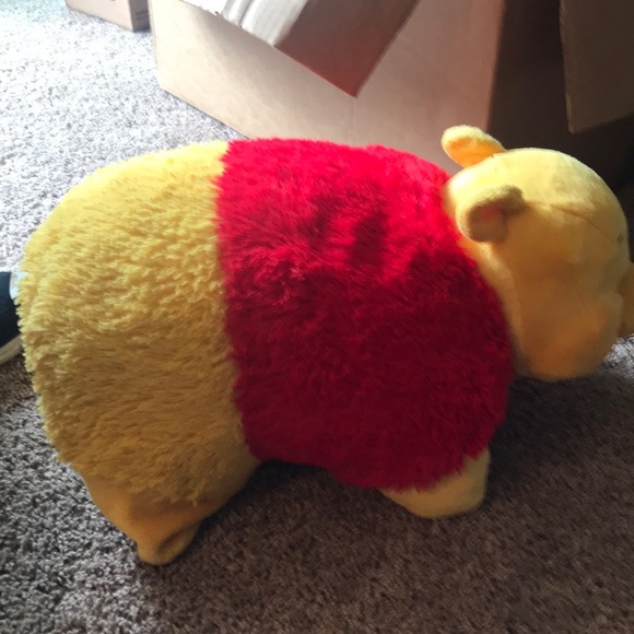 Winnie the Pooh Pillow Pets Pillow - Picture 2 of 8